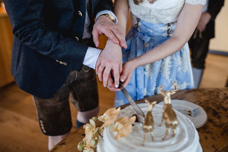 Was Braucht Man Um Zu Heiraten Standesamt Was braucht man zum Heiraten? Unterlagen und Kosten fürs Standesamt